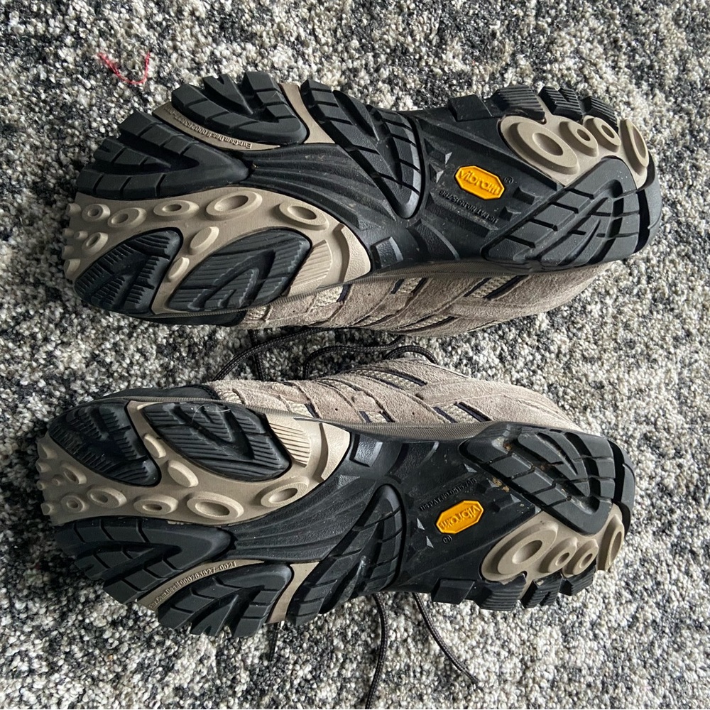 Men’s MOAB 2 hiking shoe
Size 12.5 Wide - Picture 5 of 6